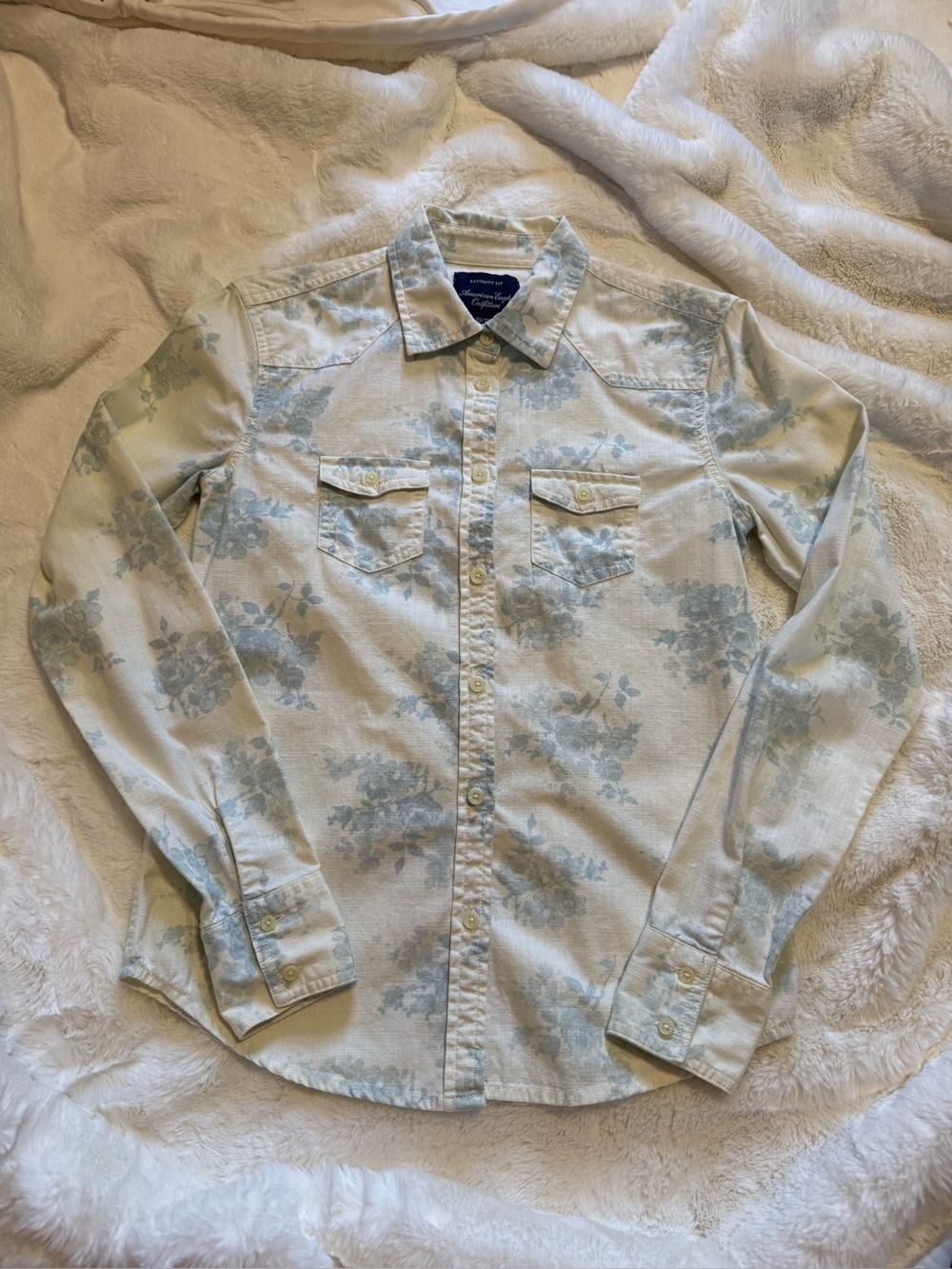 American Eagle Women’s Light Floral Button-Up Shirt